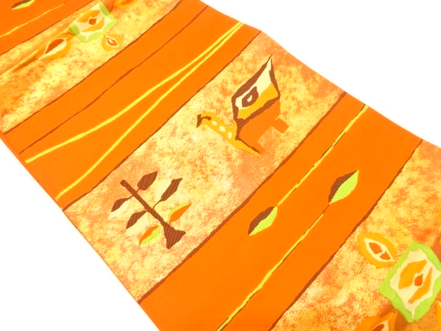 横段に抽象花鳥模様織り出し　名古屋帯